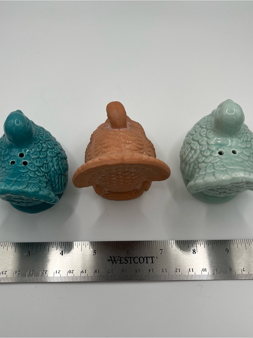 Ceramic Terracotta Thanksgiving Fall Turkey S & P Shaker Figurine Bundle of 3 - Picture 8 of 9